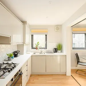 Modern Mews - New Town Edinburgh